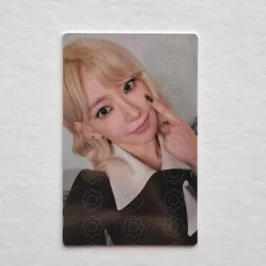 LE SSERAFIM: SAKURA - CRAZY