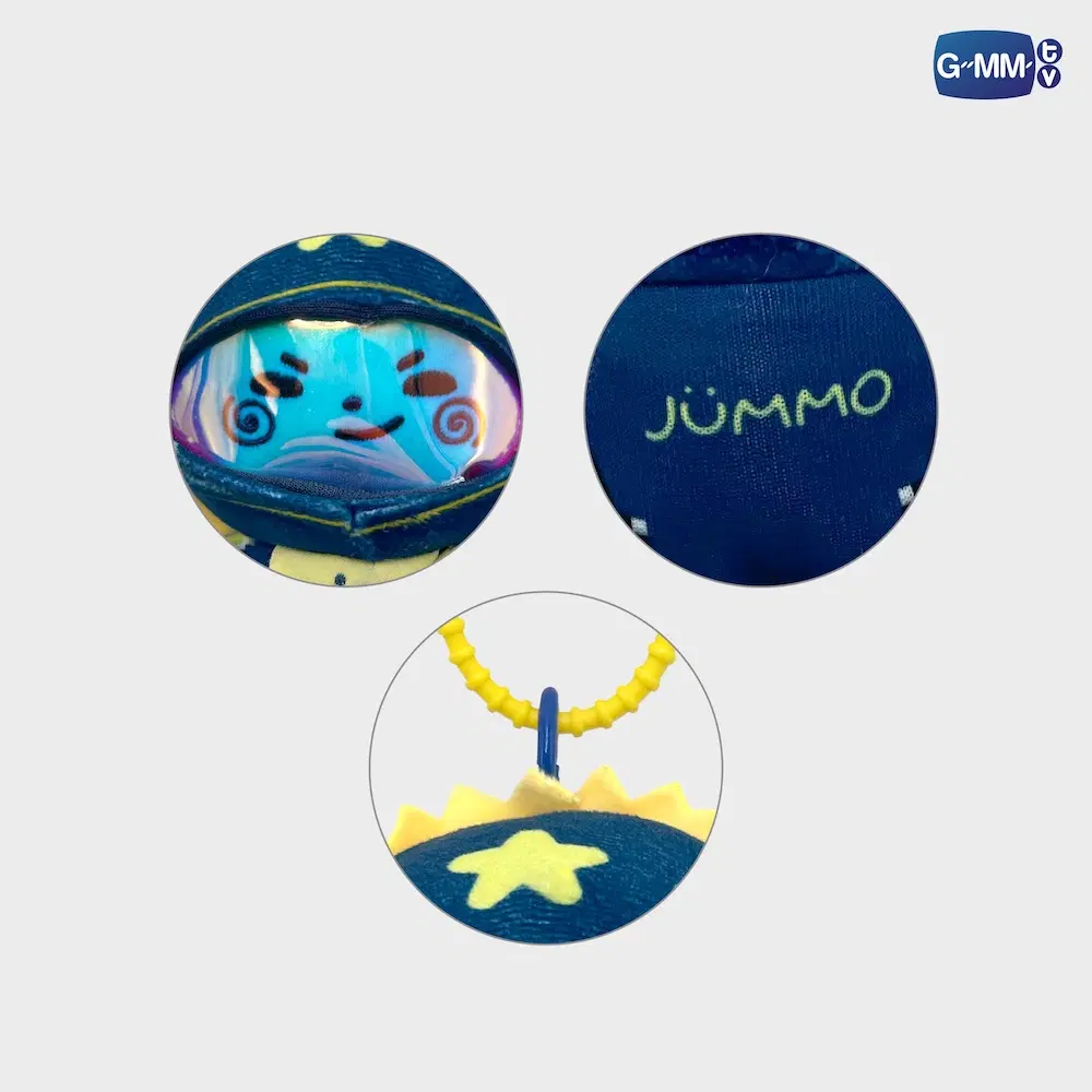 JUNIORMARK - LOVE OUT LOUD FAN FEST 2026: JUMMO RACER DOLL KEYCHAIN - Imagen 3