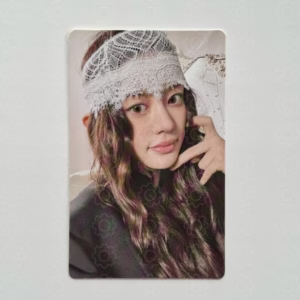 ILLIT: MINJU - BOMB