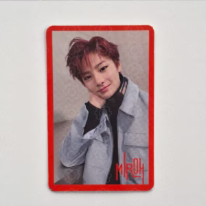 STRAY KIDS: I.N – CLÉ 1: MIROH (RED VERSION)