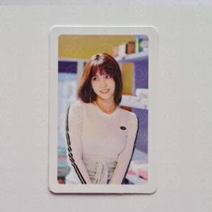 TWICE: MOMO - MERRY & HAPPY