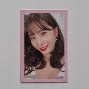 TWICE:  MOMO - SUMMER NIGHTS