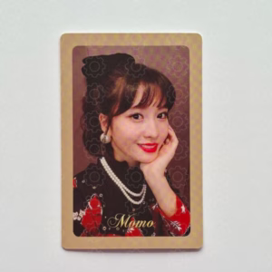 TWICE: MOMO - THE YEAR OF YES (POB)