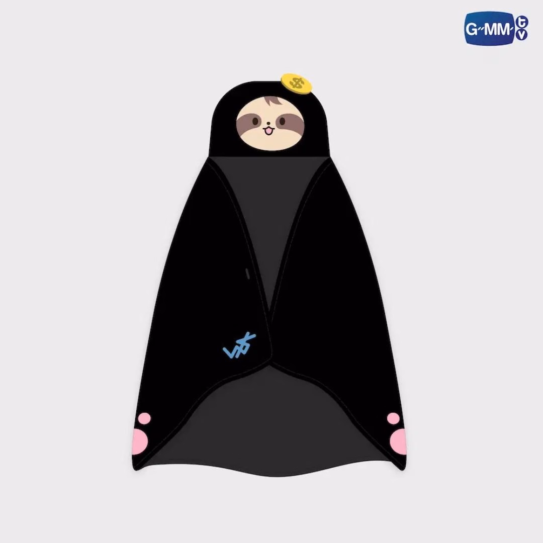Samruay Hoodie Blanket