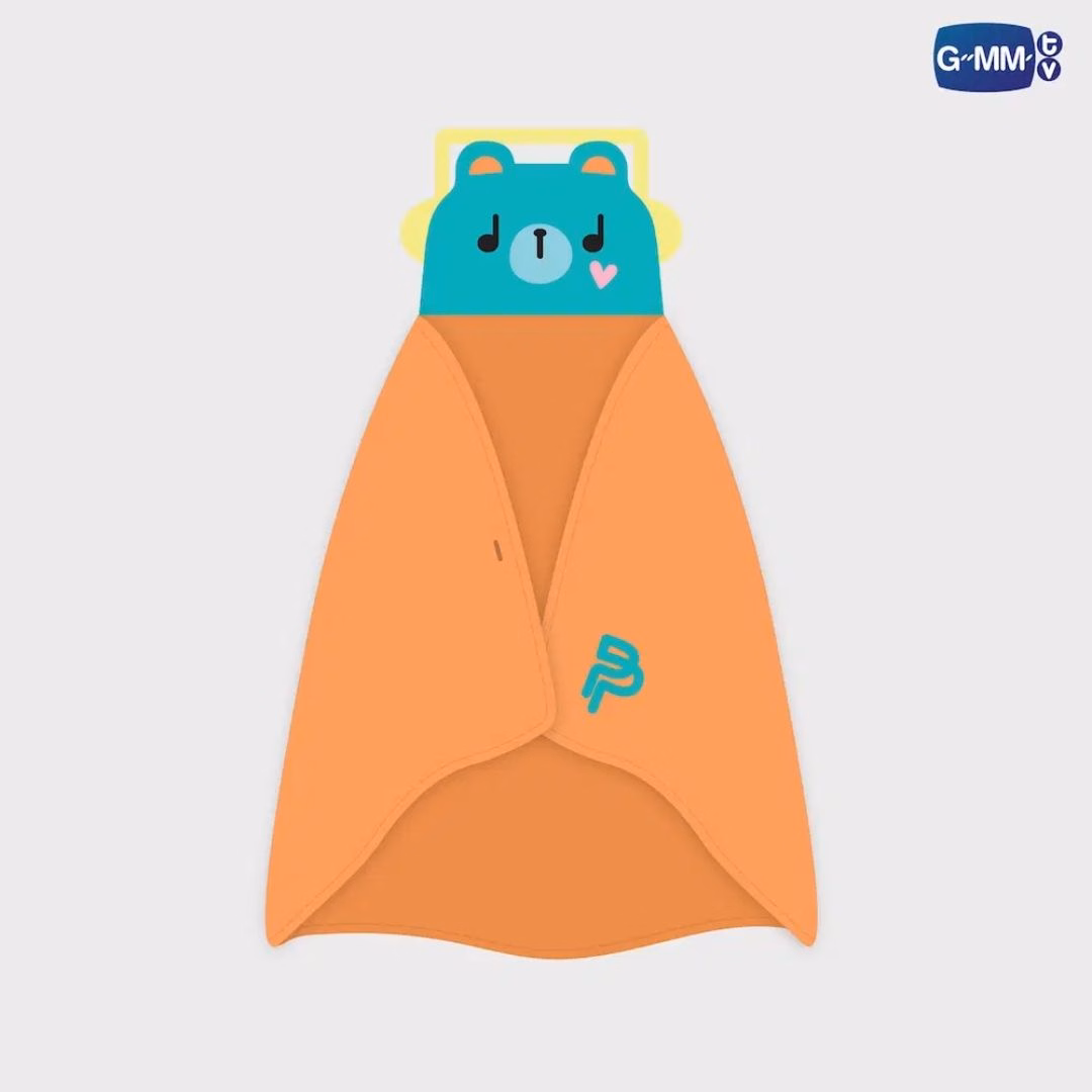 PondPhuwin - Permpoon Hoodie Blanket